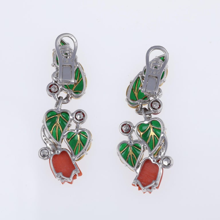 Boucles D’oreilles En Or Blanc 18K Avec Cabochon De Corail Naturel – Occasion, Style Bouton Naples