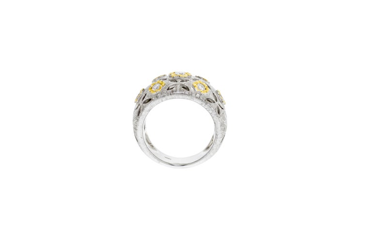 Round Cut 18 Karat White and Yellow Gold Eyelet Flower Band Diamond Ring For Sale