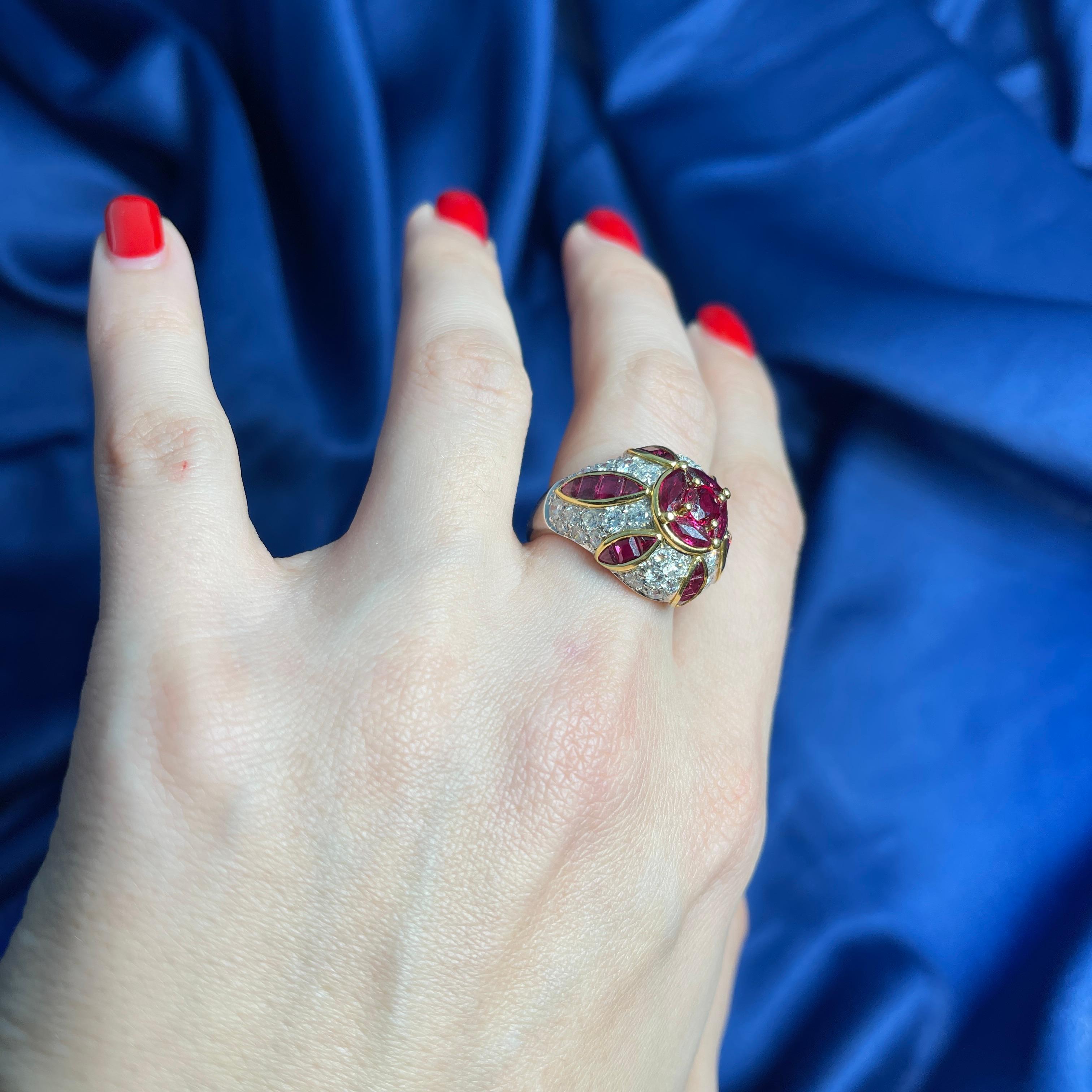 18K White and Yellow Gold Ruby Ring with Diamond Pavé and Floral Design For Sale 3