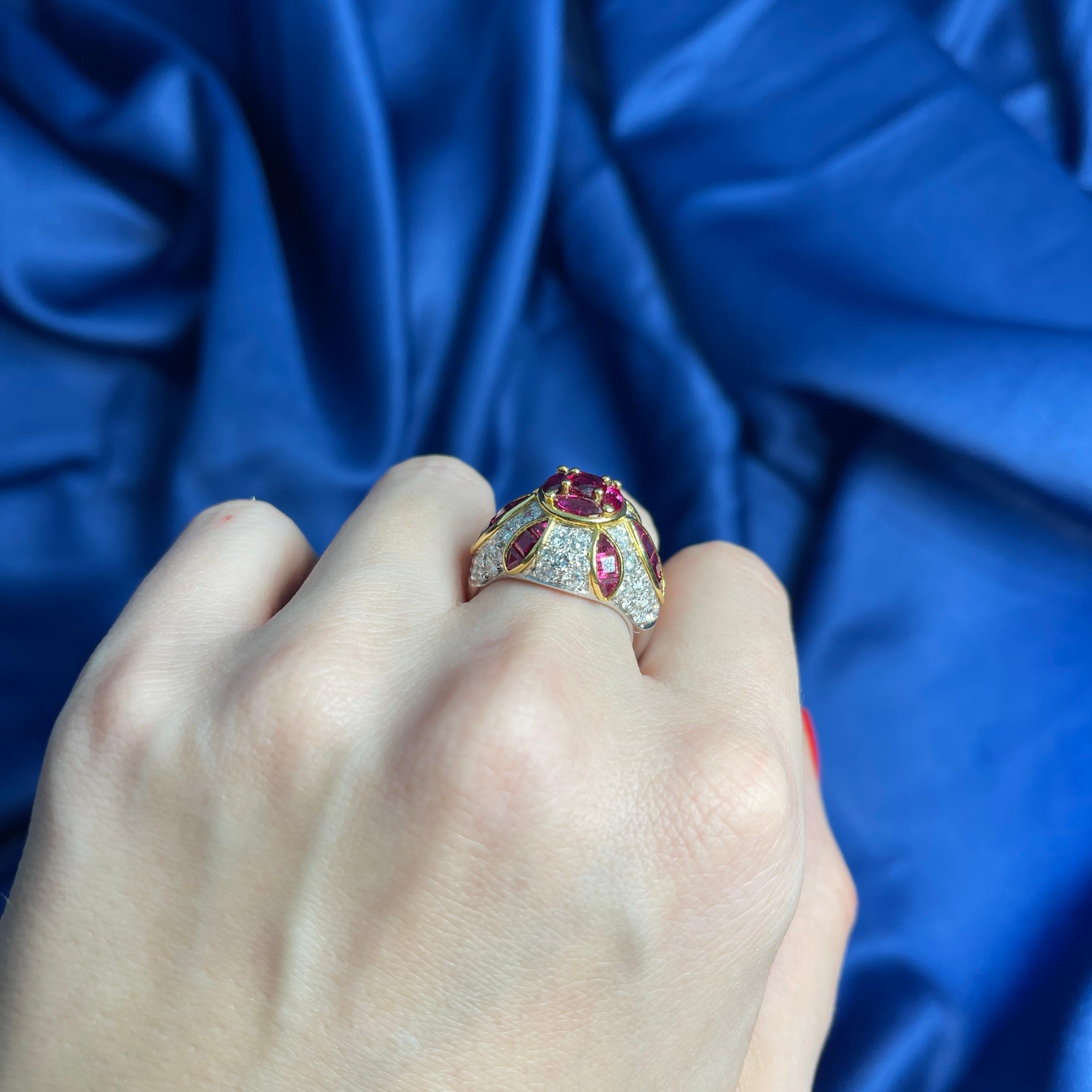 18K White and Yellow Gold Ruby Ring with Diamond Pavé and Floral Design For Sale 4