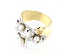 Superbe bague de cocktail moderne à la mode en or blanc et jaune 18 carats avec perles blanches