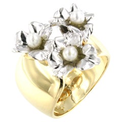 Superbe bague de cocktail moderne à la mode en or blanc et jaune 18 carats avec perles blanches