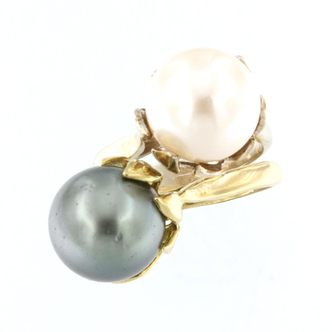 Bague en or blanc et jaune 18 carats avec perle blanche et perle de Tahiti Neuf - En vente à GALLARATE, IT