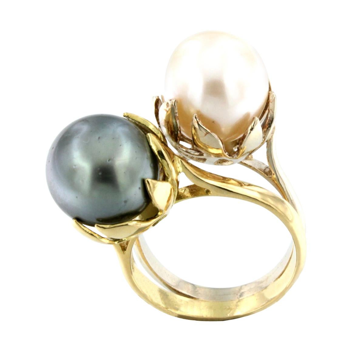 18k White and Yellow Gold With White Pearl and Tahiti Pearl Ring For Sale