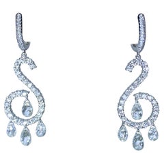 18k White Briolette Diamond Earring