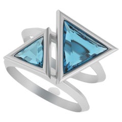 18k White Brushed Gold Ring with Trillion Cut 5.27 Carats Blue Topaz