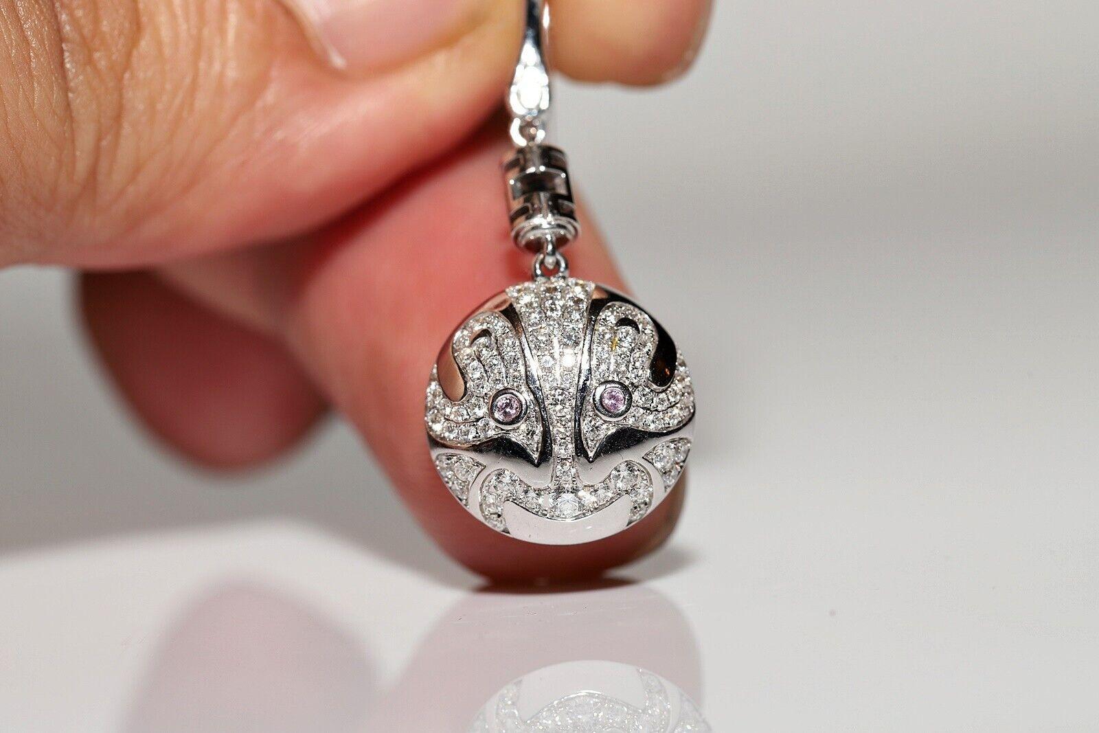 In very good condition.
Total weight is 9.7 grams.
Totally is diamond about 1.80 carat.
The diamond is has F-G color and vvs-vs clarity.
Please contact for any questions.