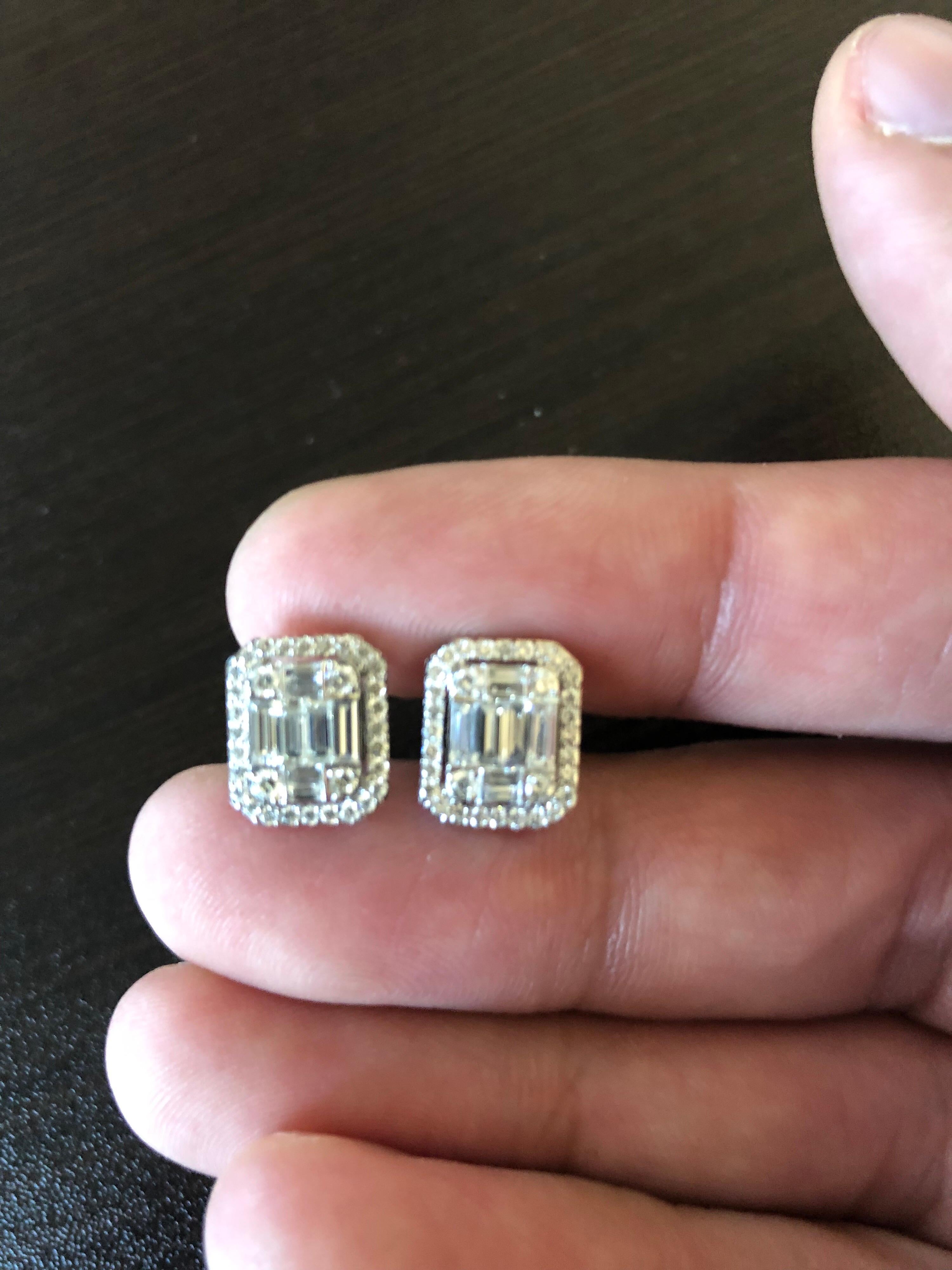 18 Karat White Emerald Cut Earring with Halo In New Condition For Sale In Great Neck, NY