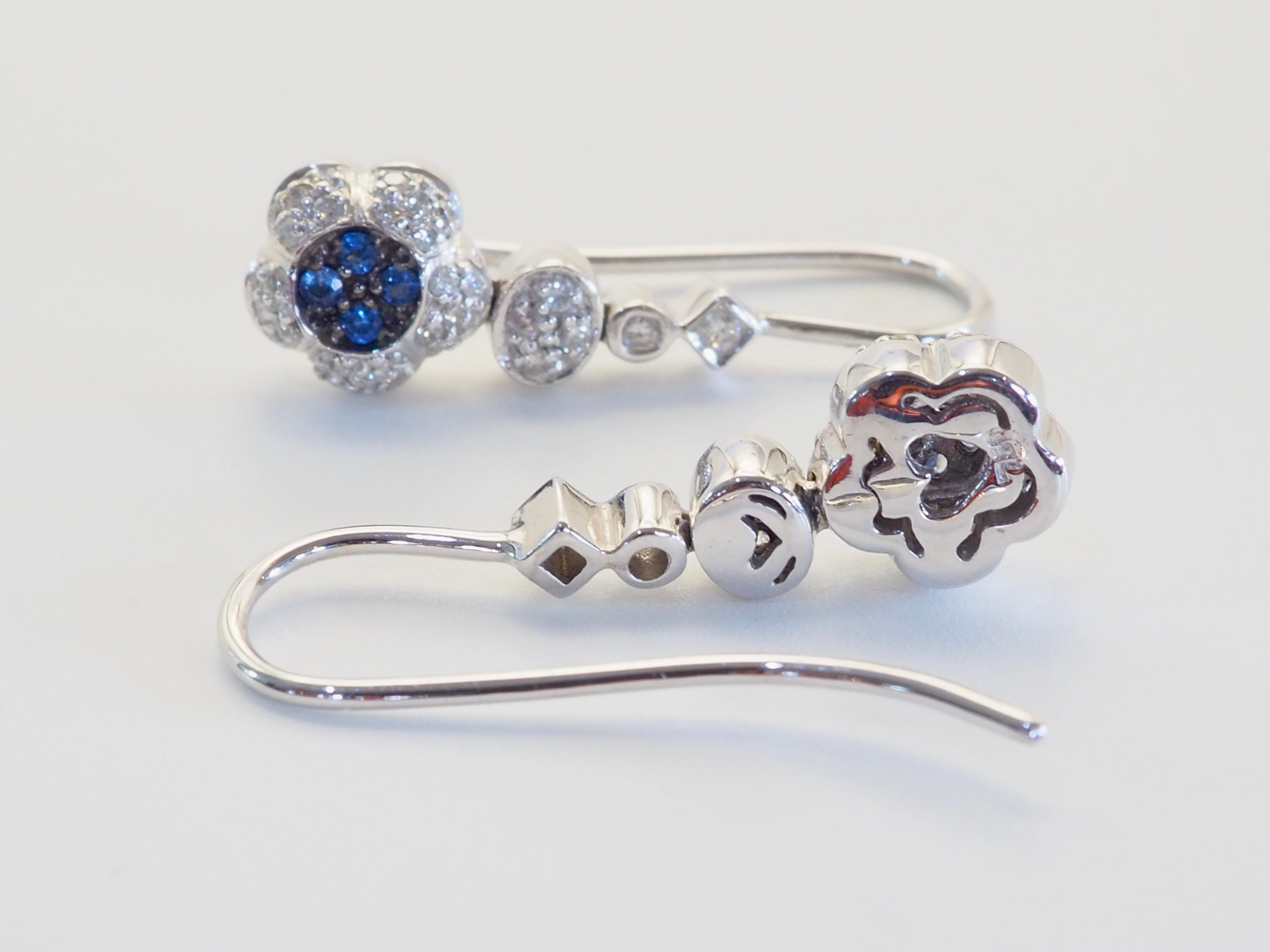 18K White Gold 0.09ct Cluster Blue Sapphire & 0.31ct Diamond Dangle Earrings In New Condition For Sale In เกาะสมุย, TH