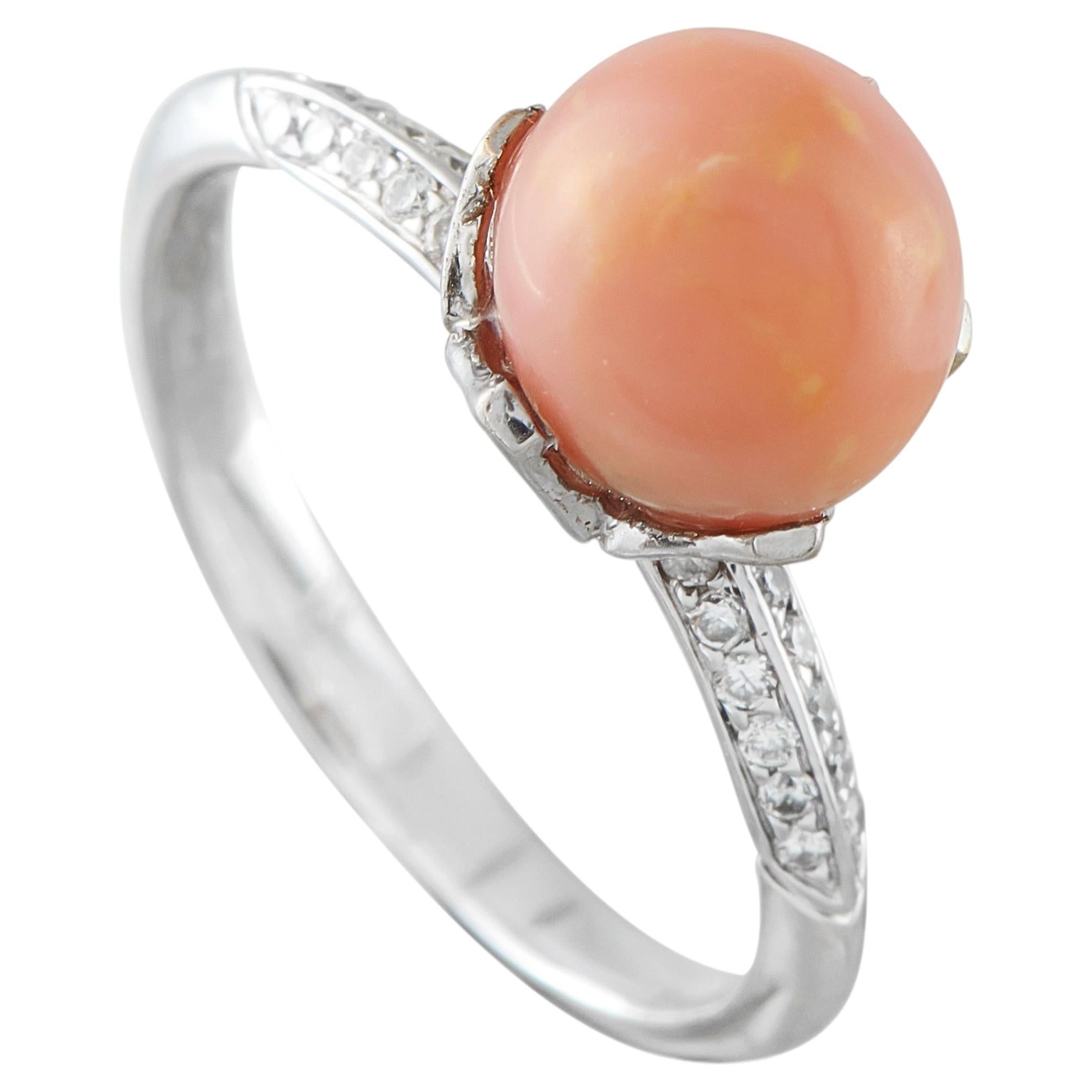 18K White Gold 0.10ct Diamond and Conch Pearl Ring MF01-060326