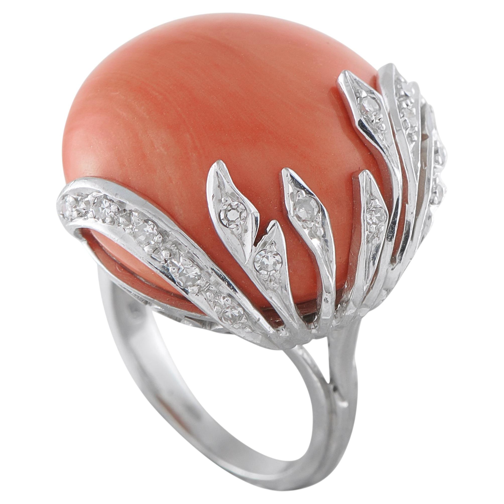 18K White Gold 0.10ct Diamond and Coral Ring MF08-050526