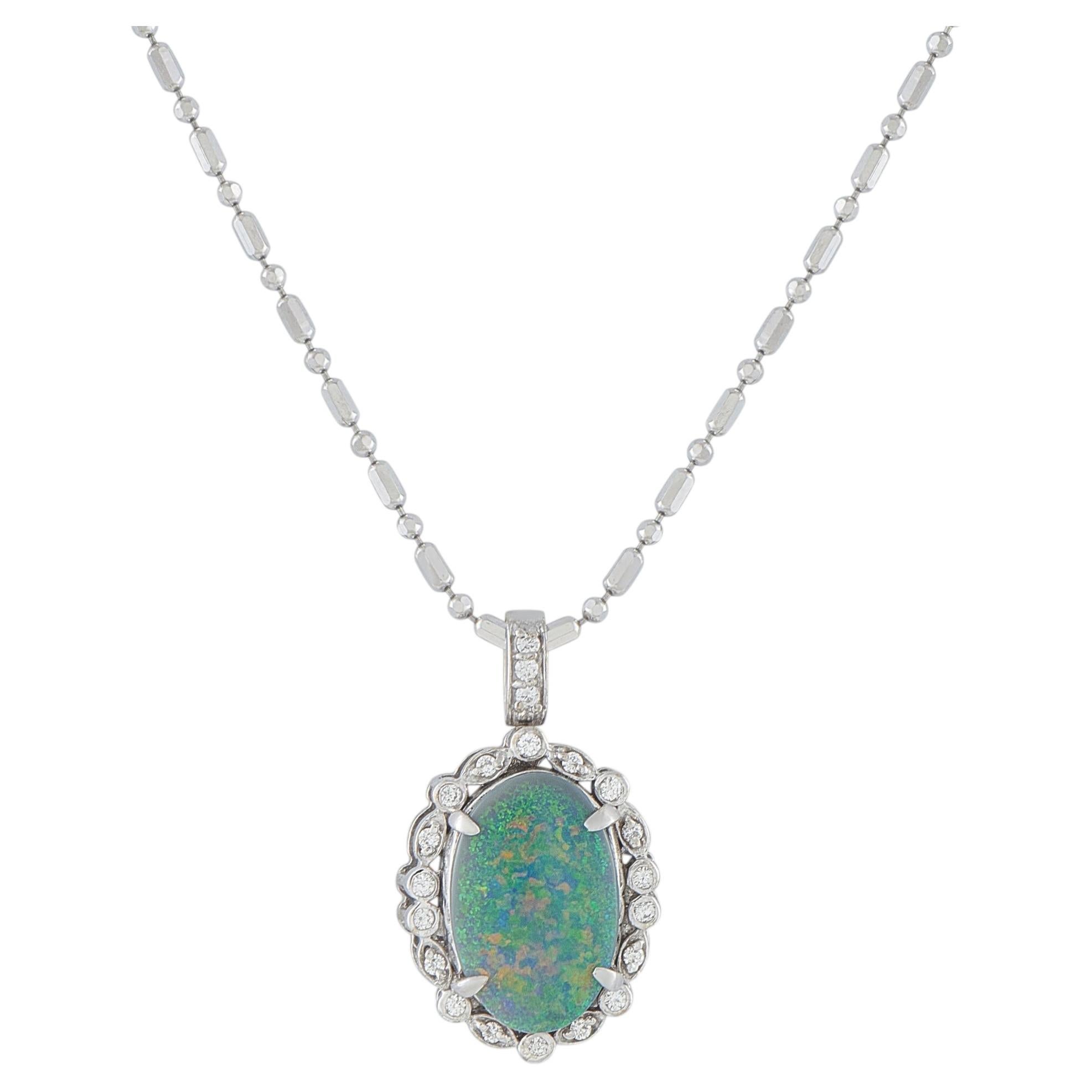 18K White Gold 0.20ct Diamond and Opal Pendant Necklace MF02-041326