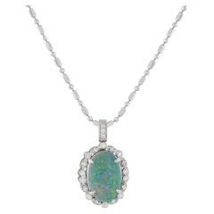 Collar colgante de oro blanco de 18 quilates con diamantes y ópalo de 0,20 ct MF02-041326