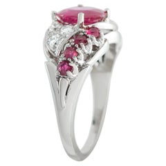 Anillo de oro blanco de 18 quilates con diamantes y rubíes de 0,24 ct MF21-051826