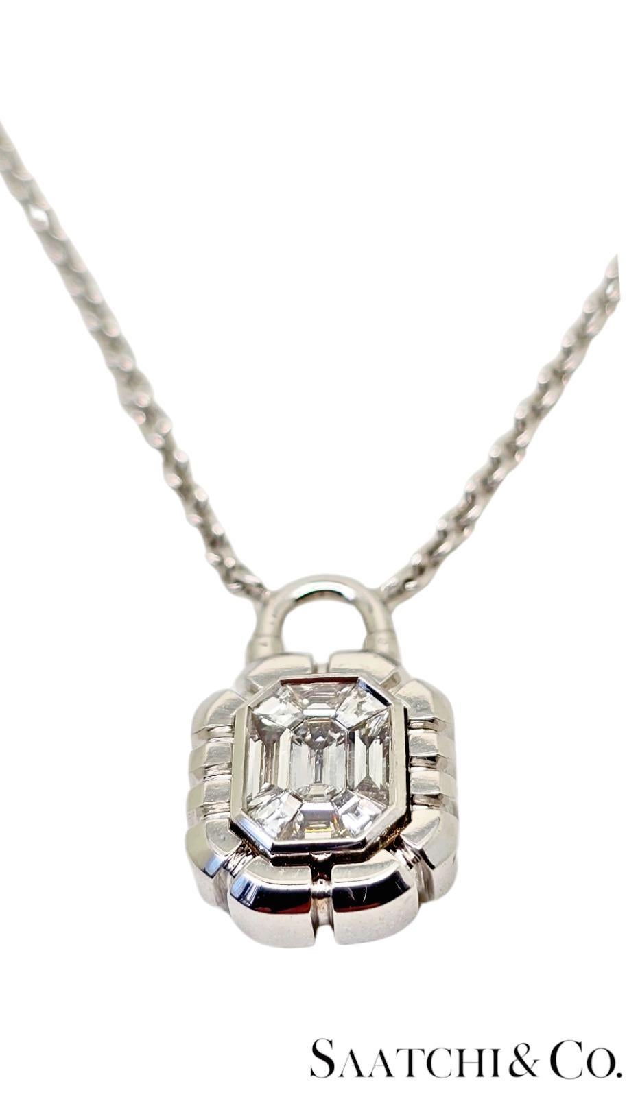 Contemporain Or blanc 18K - Pendentif Luck Shape en diamant naturel de 0,39 ct avec chaîne en vente