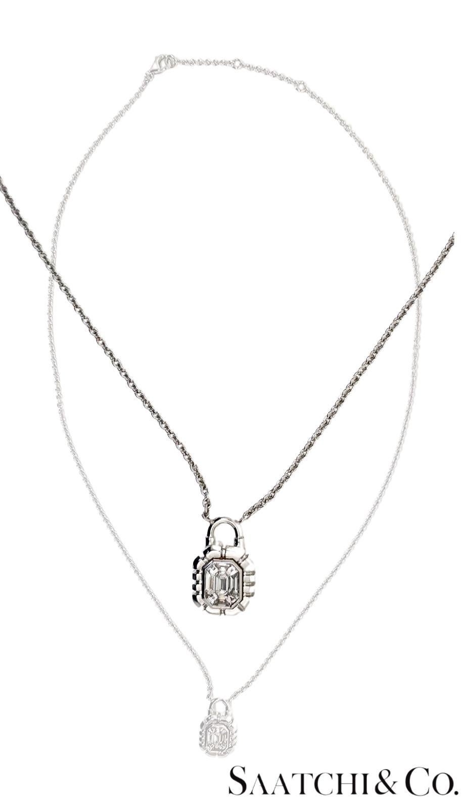 Taille émeraude Or blanc 18K - Pendentif Luck Shape en diamant naturel de 0,39 ct avec chaîne en vente