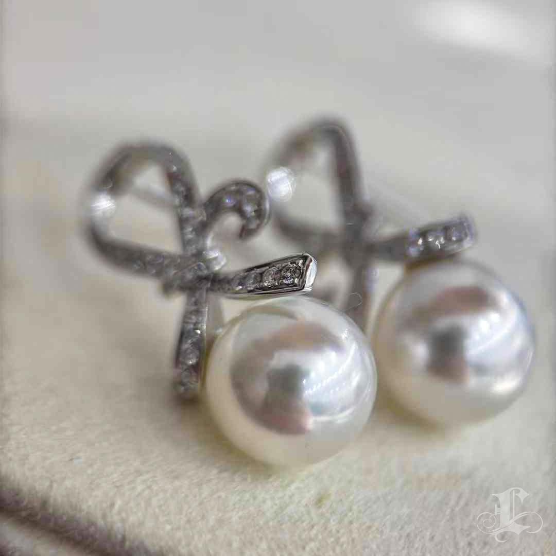 Women's 【Crown Radiance】Graceful Knot Aurora South Sea Pearl Earrings For Sale