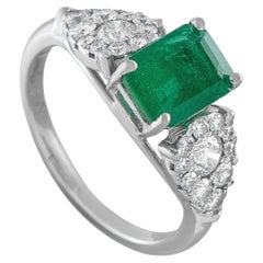 18K White Gold 0.50ct Diamond and Emerald Ring MF14-070726