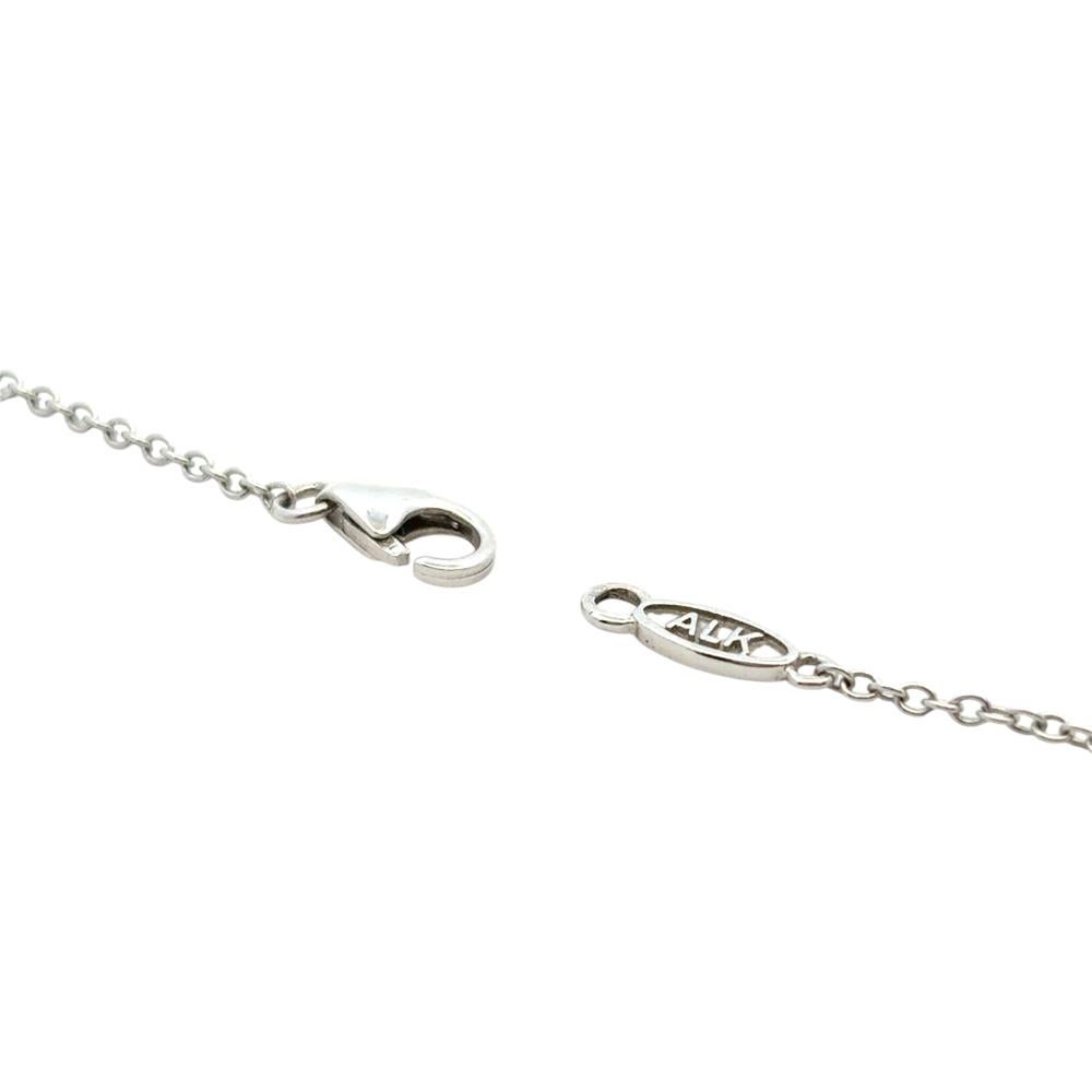 18k White Gold 0.50ctw Diamond Necklace For Sale 4