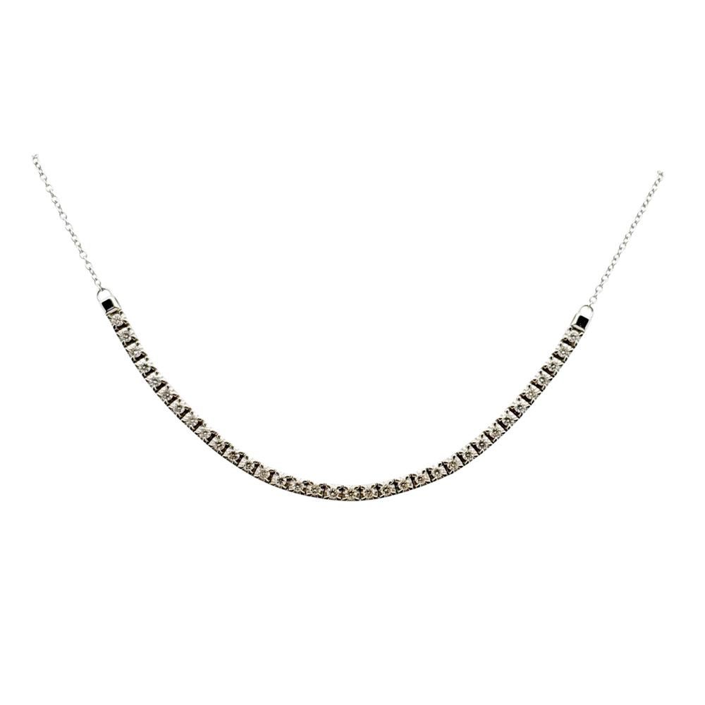 18k White Gold 0.50ctw Diamond Necklace 

This stunning 0.50ctw Diamond Gold Necklace is in excellent condition and is ready to ship!

Material: 18k White Gold
Diamond Details: This necklace features approximately 0.50 carats of Natural Round
