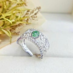 18K White Gold 0.53 CT Natural Fancy Green Diamond Ring