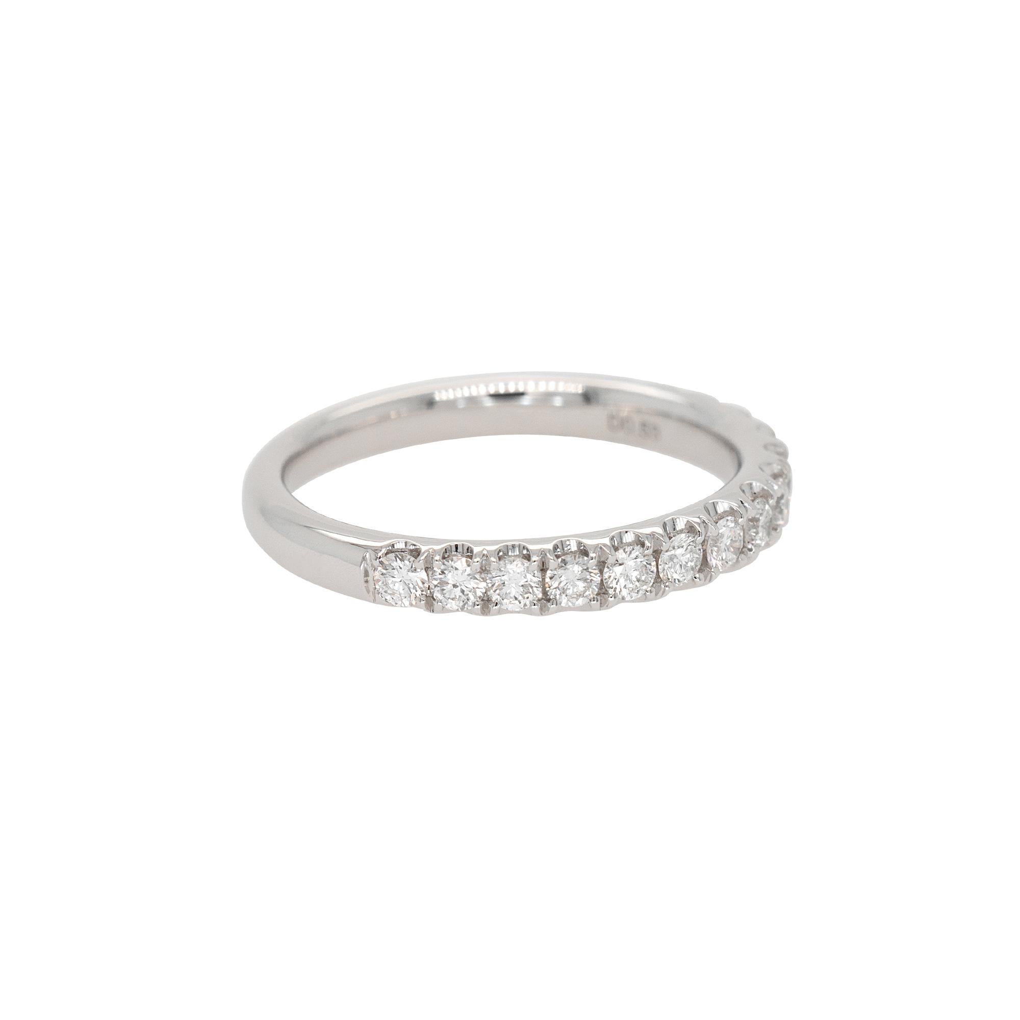 Diamond Details:
0.53ct Round Brilliant Natural Diamond
G Color VS Clarity
Ring Material: 18k White Gold
Ring Size: 6.25 (can be sized)
Total Weight: 3.3g (2.1dwt)
This item comes with a presentation box!
SKU: A30317334

A timeless expression of