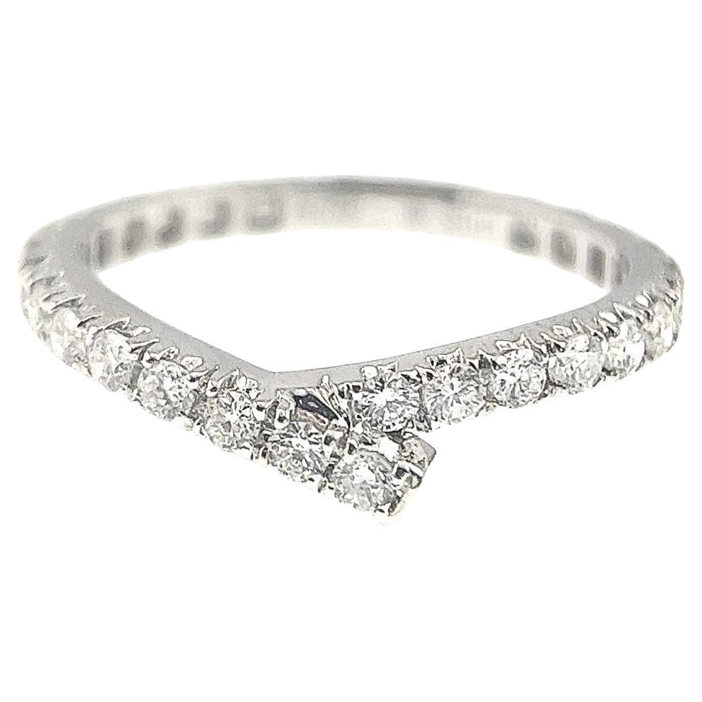 18K White Gold 0.55 CT Natural Diamond Ribbon Ring