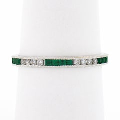 18k White Gold 0.55ct Square Emerald & Round Diamond Milgrain Eternity Band Ring