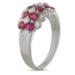 Anello con diamante e rubino in oro bianco 18 carati da 0,56 carati