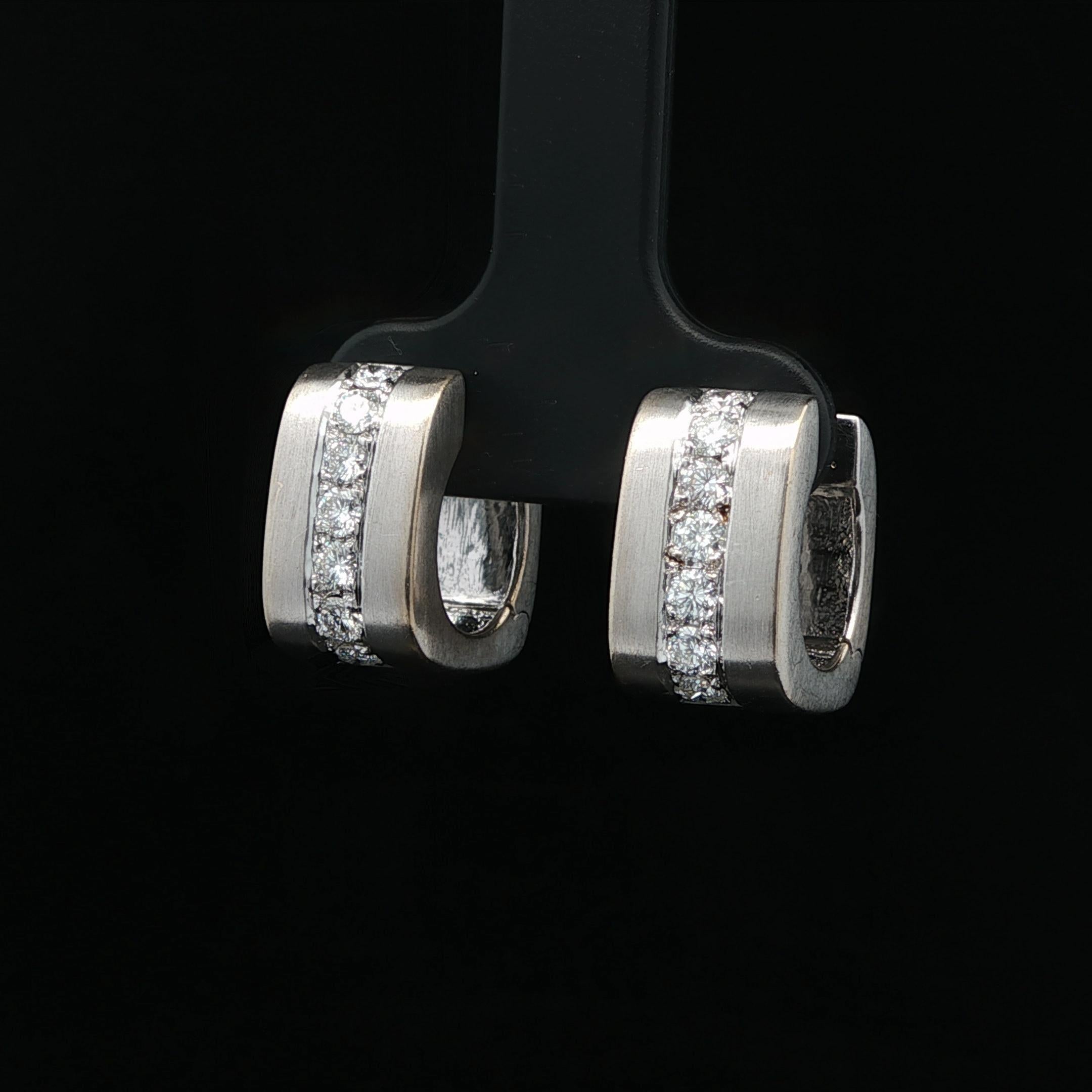 18k White Gold 0.56ctw Diamond Brushed Finish Wide Squared Huggie Hoop Earrings For Sale 6
