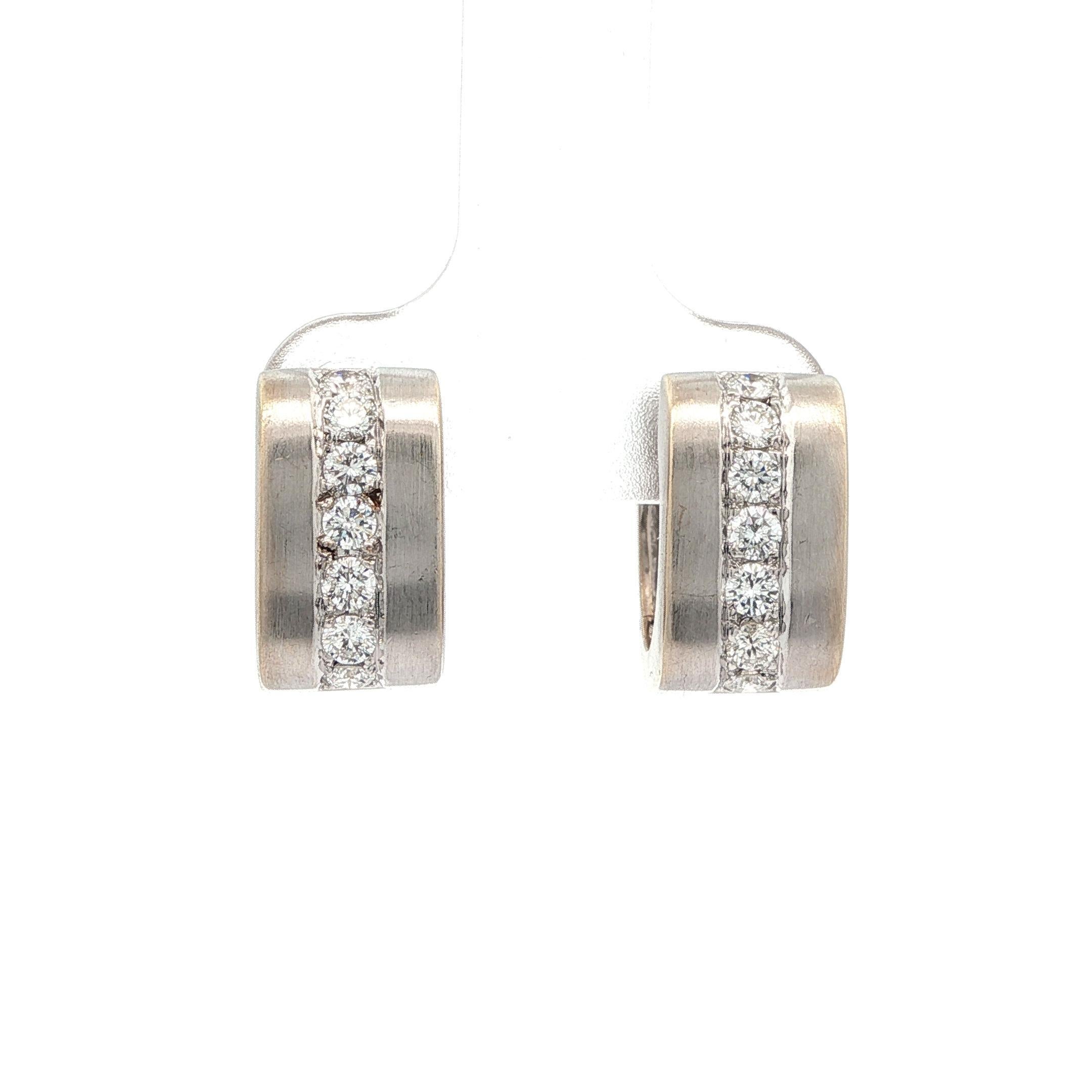 18k White Gold 0.56ctw Diamond Brushed Finish Wide Squared Huggie Hoop Earrings For Sale 7