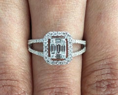 18 Karat White Gold 0.63 Carat Diamond Anniversary Ring