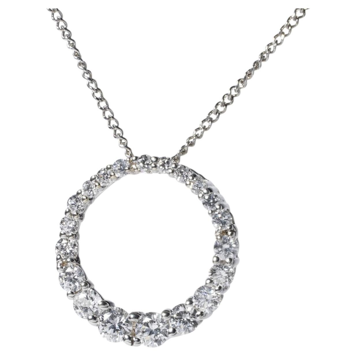 Colgante de oro blanco de 18 quilates con diamante natural de 0,66 ct en forma de círculo graduado y cadena de oro de 9 quilates