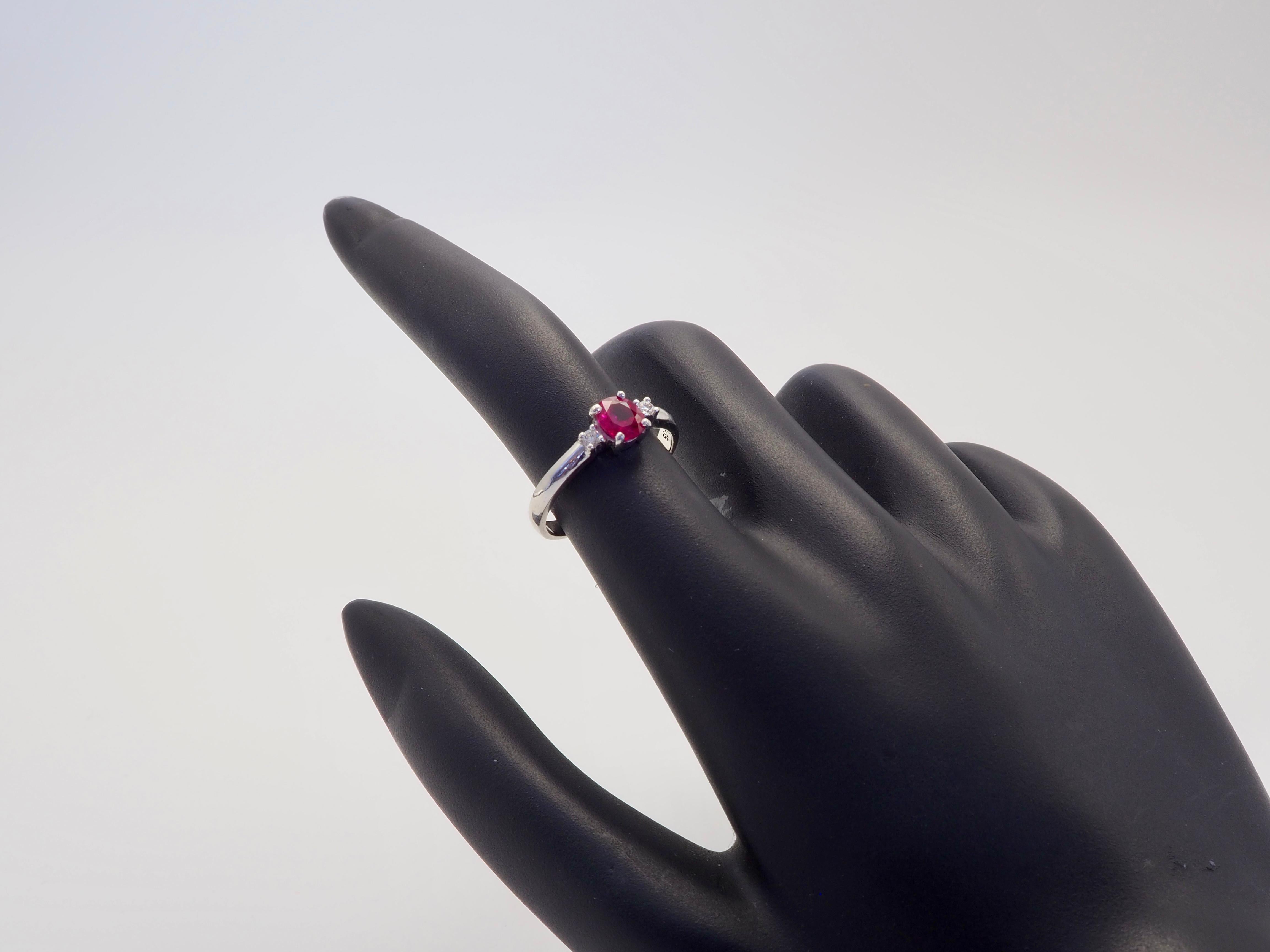 18K White Gold 0.69ct Oval Clear Ruby & 0.11ct Brilliant Diamond Ring For Sale 1