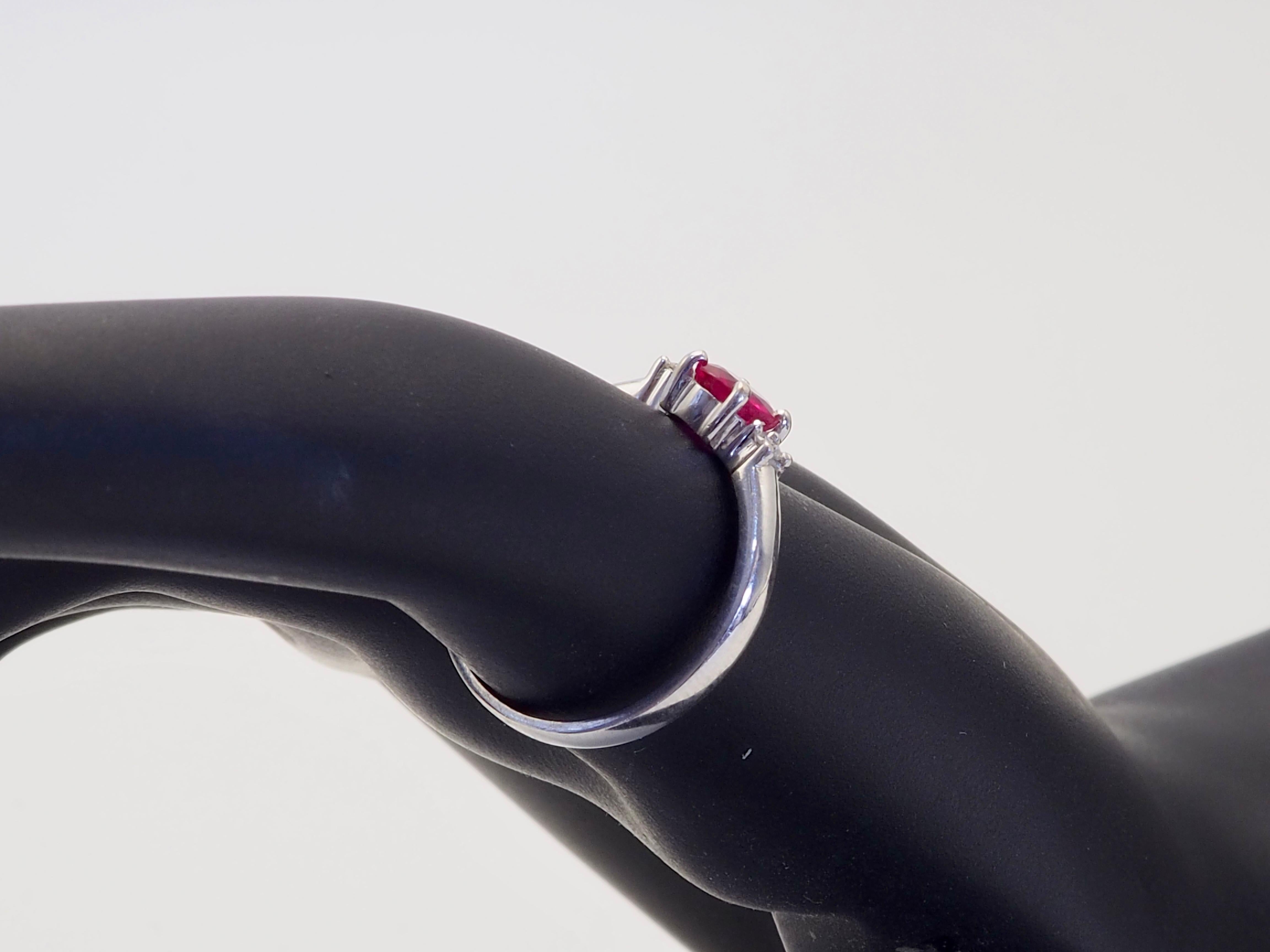 18K White Gold 0.69ct Oval Clear Ruby & 0.11ct Brilliant Diamond Ring For Sale 3