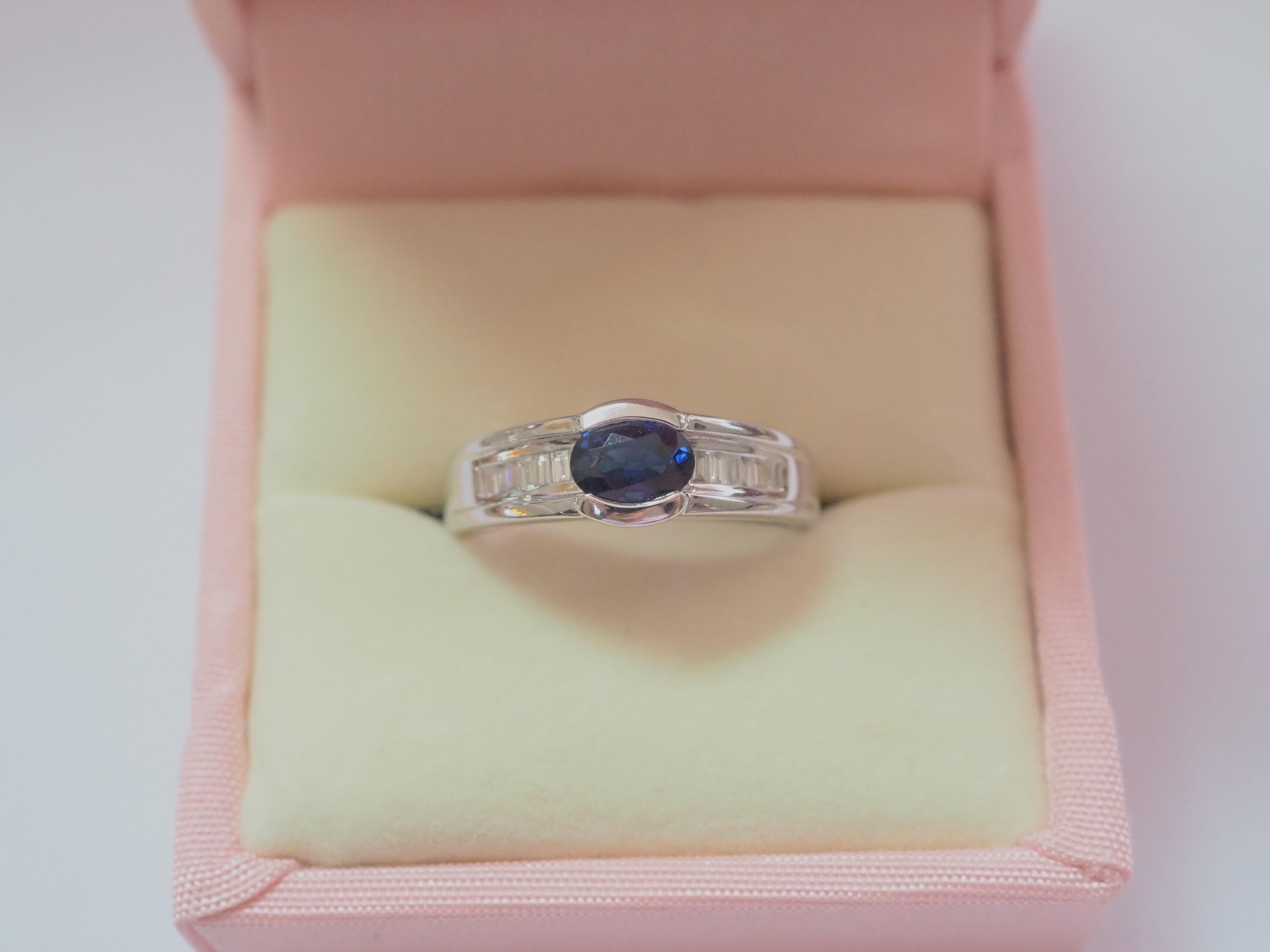 No Reserve- 18K White Gold 0.71ct Blue Sapphire & 0.14ct Diamond Unisex Ring 5