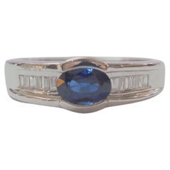 No Reserve- 18K White Gold 0.71ct Blue Sapphire & 0.14ct Diamond Unisex Ring