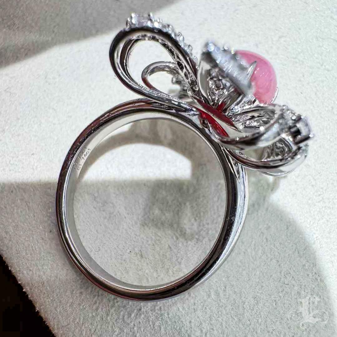 【Conchéa】Ballet Bow Conch Pearl & Diamond Ring — 1.74ct For Sale 7