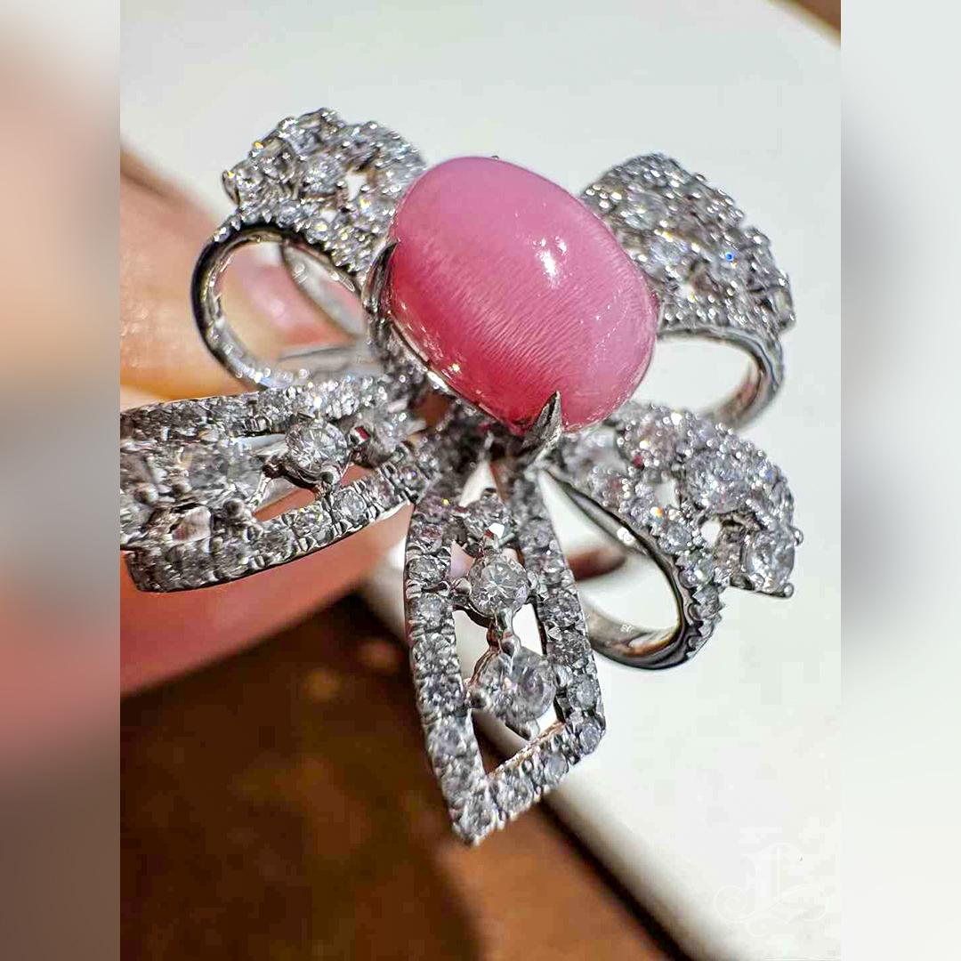 【Conchéa】Ballet Bow Conch Pearl & Diamond Ring — 1.74ct For Sale 6