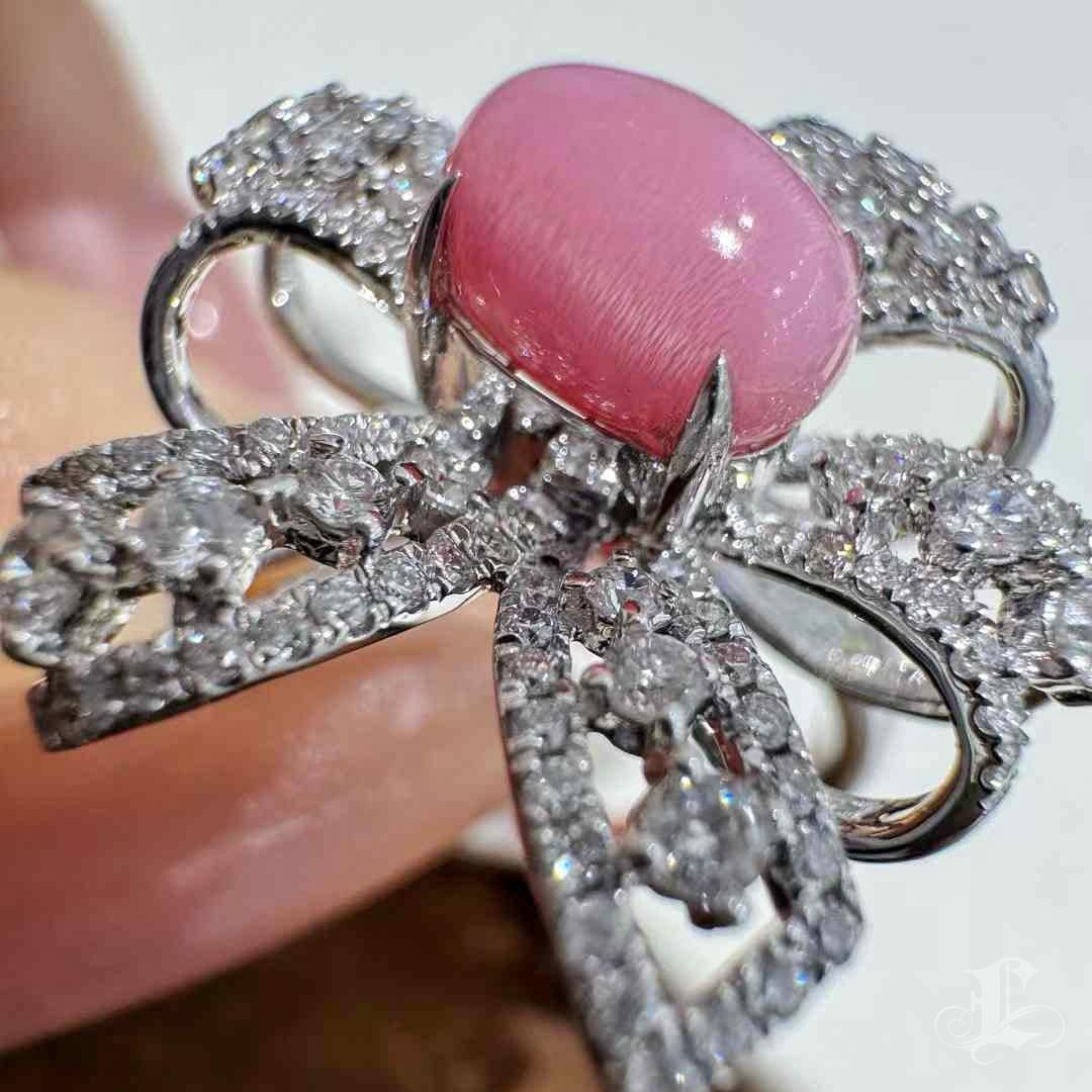 Uncut 【Conchéa】Ballet Bow Conch Pearl & Diamond Ring — 1.74ct For Sale