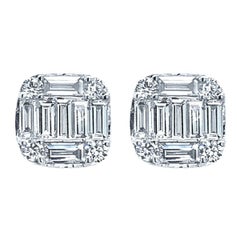 18 Karat White Gold 0.78 Carat Diamond Earrings