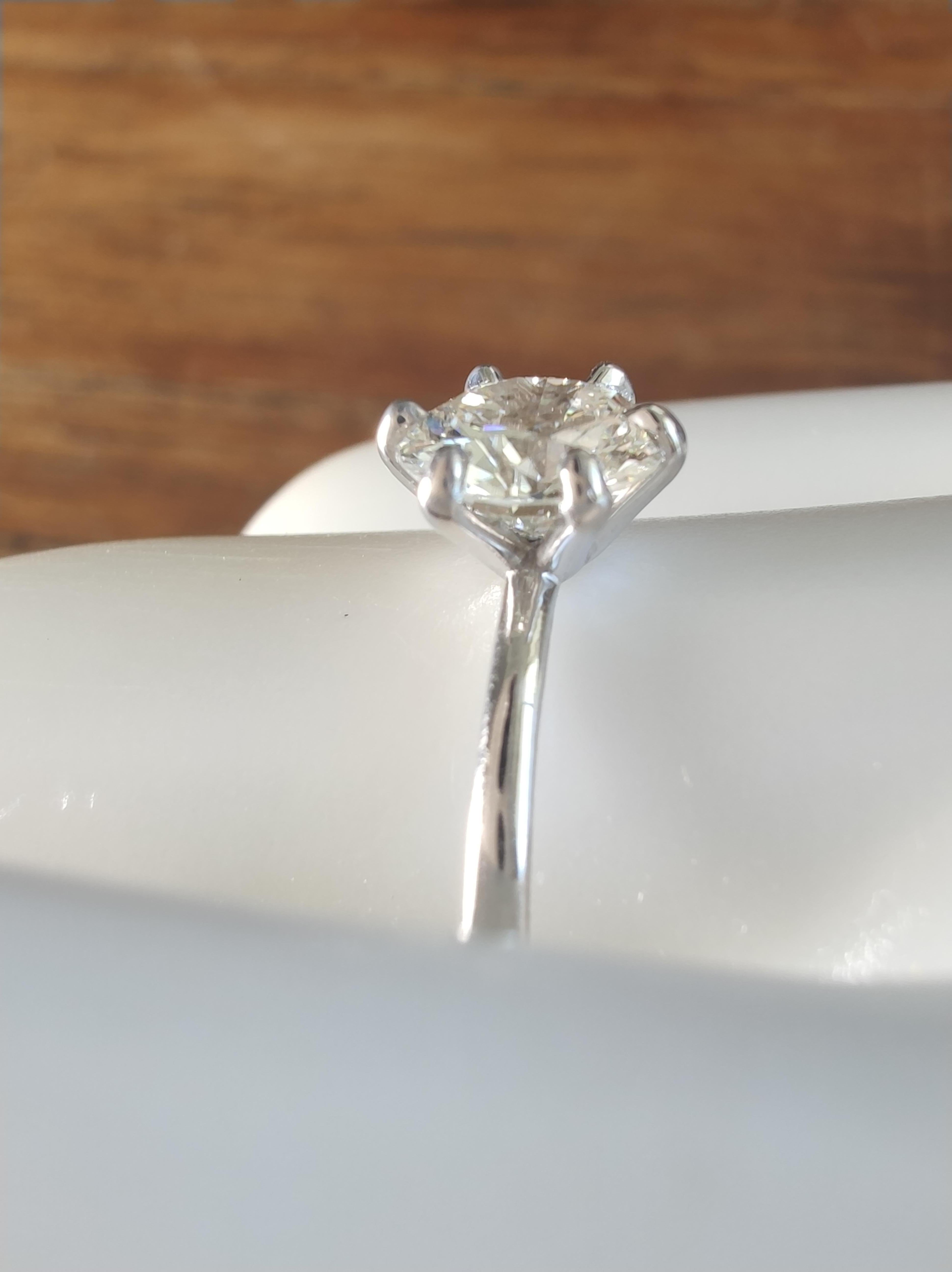 18K Weißgold 0,80 Karat Diamant Solitär Ring -zertifizierte Verlobungsring Geschenk Damen im Angebot