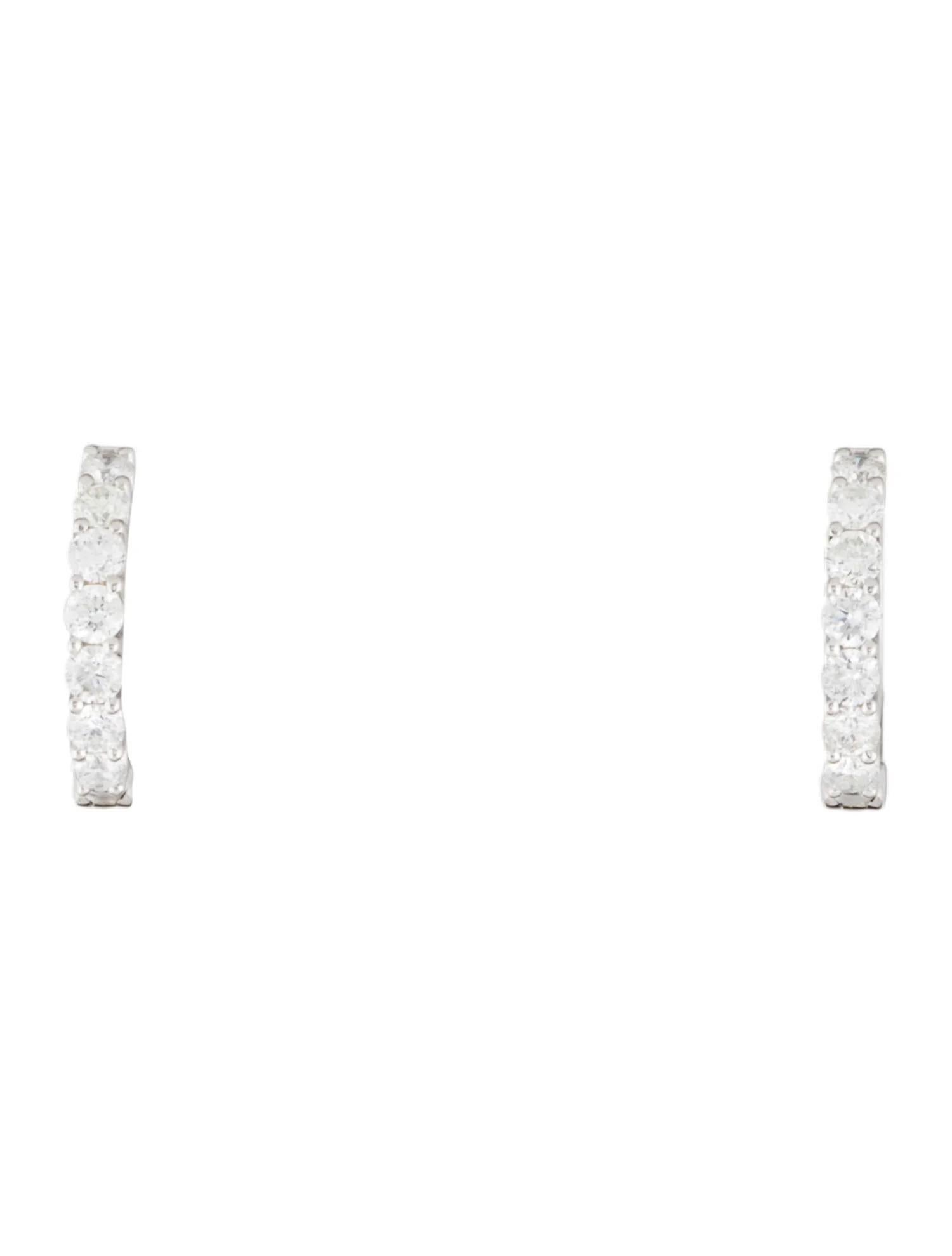 Contemporary 18K White Gold 0.80ct Diamond Earrings for Her For Sale