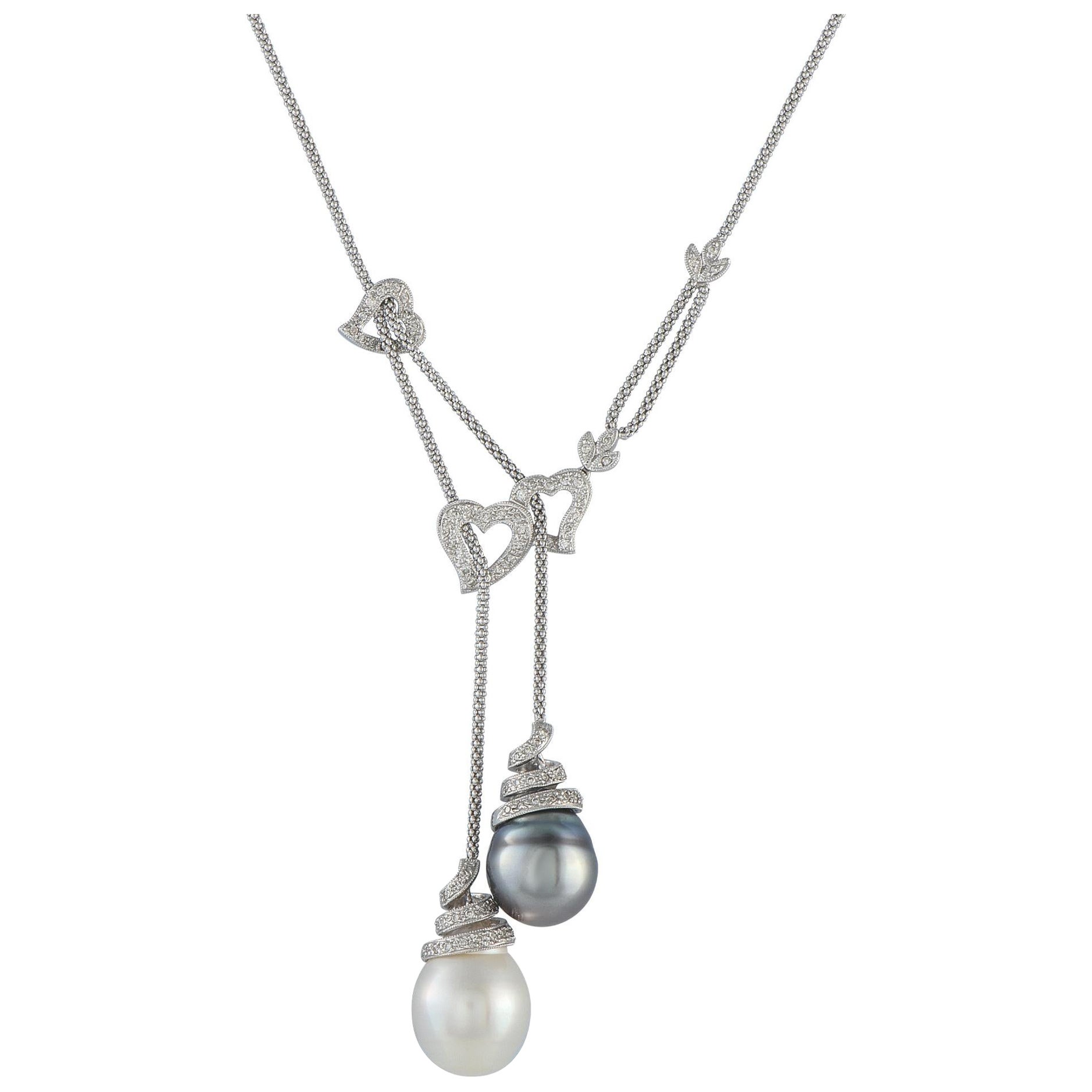Collana Negligee in oro bianco 18K con diamanti e perle da 0,82 carati in vendita