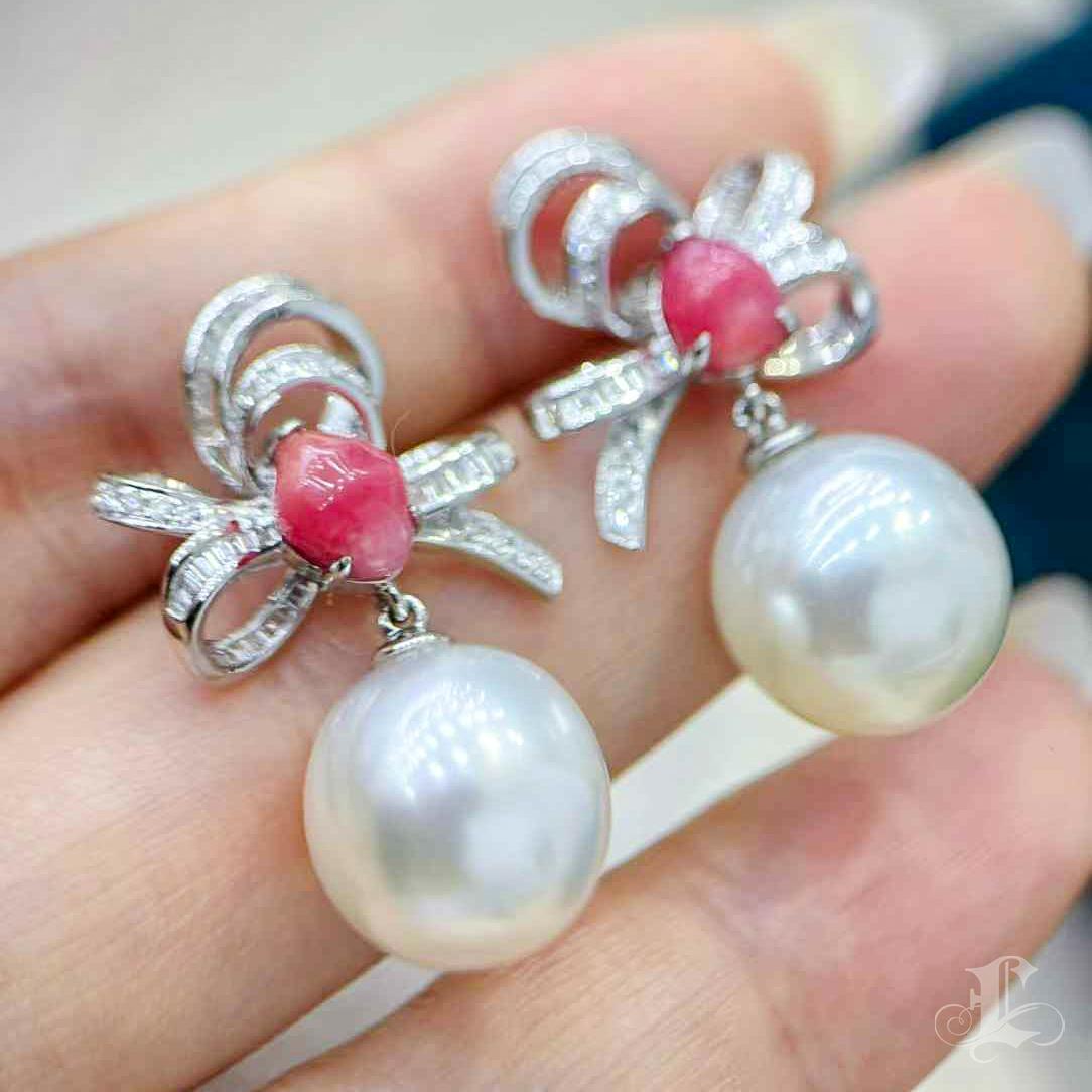 Uncut 【Conchéa】Celeste Bows Conch & South Sea Pearl Earrings — 2.35ct For Sale