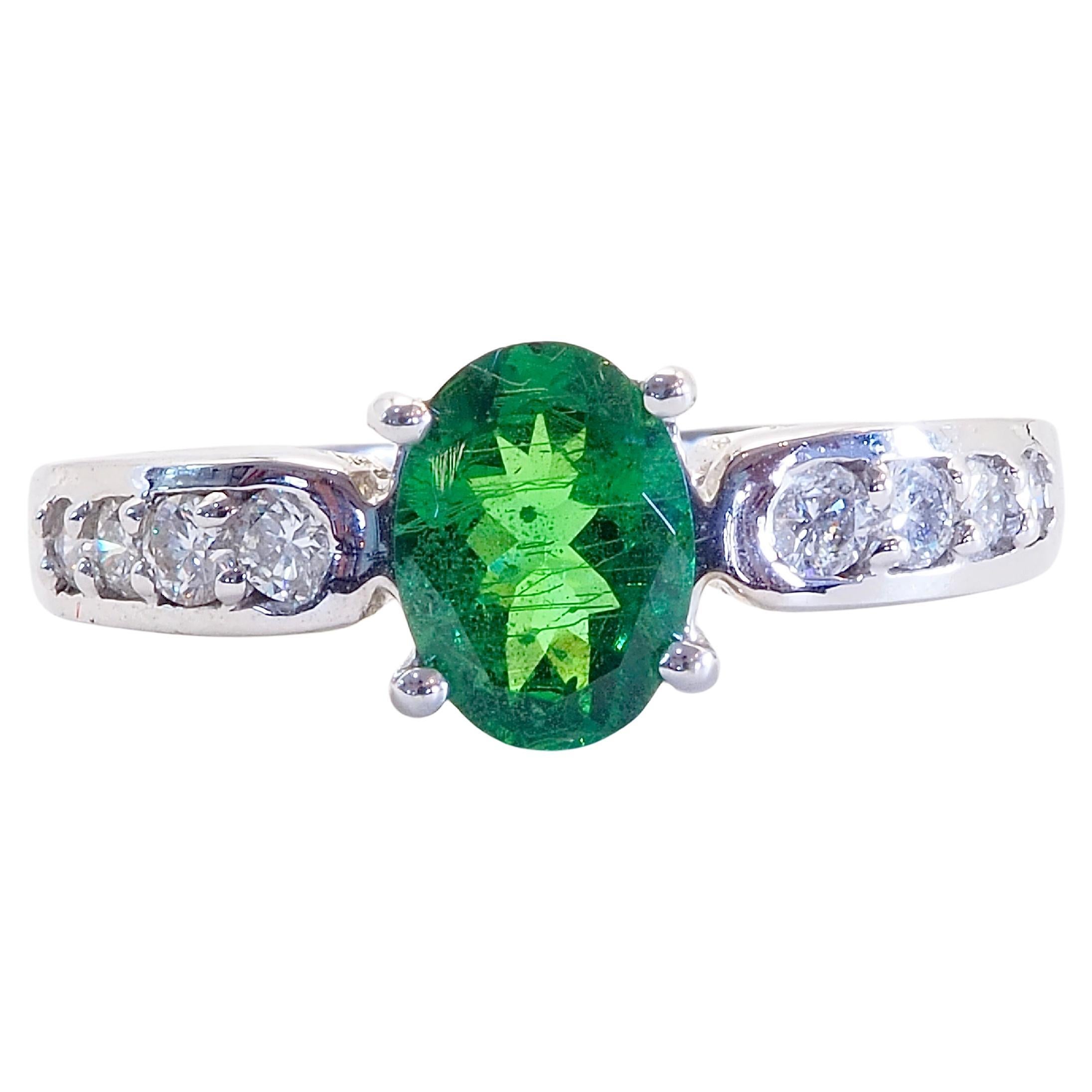 18K White Gold 0.88ct Oval Tsavorite & 0.39ct Diamond Ring
