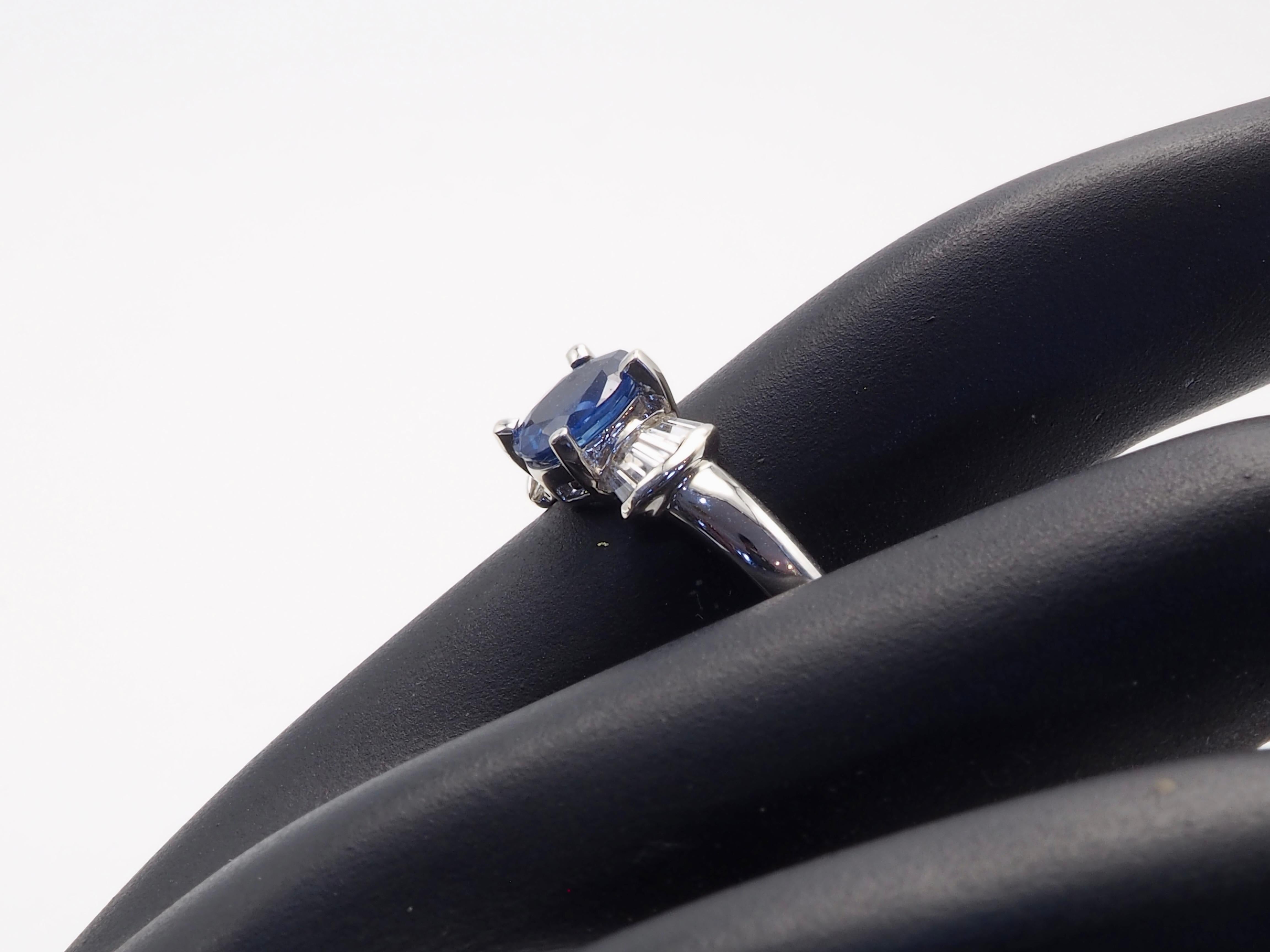 18K White Gold 0.90ct Cornflower Blue Sapphire & 0.20ct Diamond Bow Ring 2