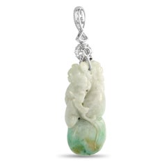 Colgante de oro blanco de 18 quilates de 0,90 ct de diamantes y jade Hulu MF25-020526