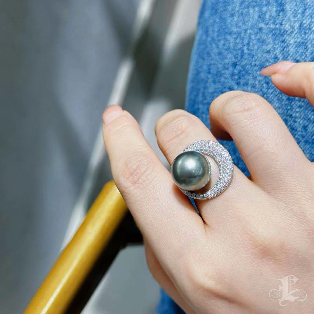 Non taillé 【Lustre Arc】Orbit Aurora Bague Halo Perle de Tahiti Diamant en vente