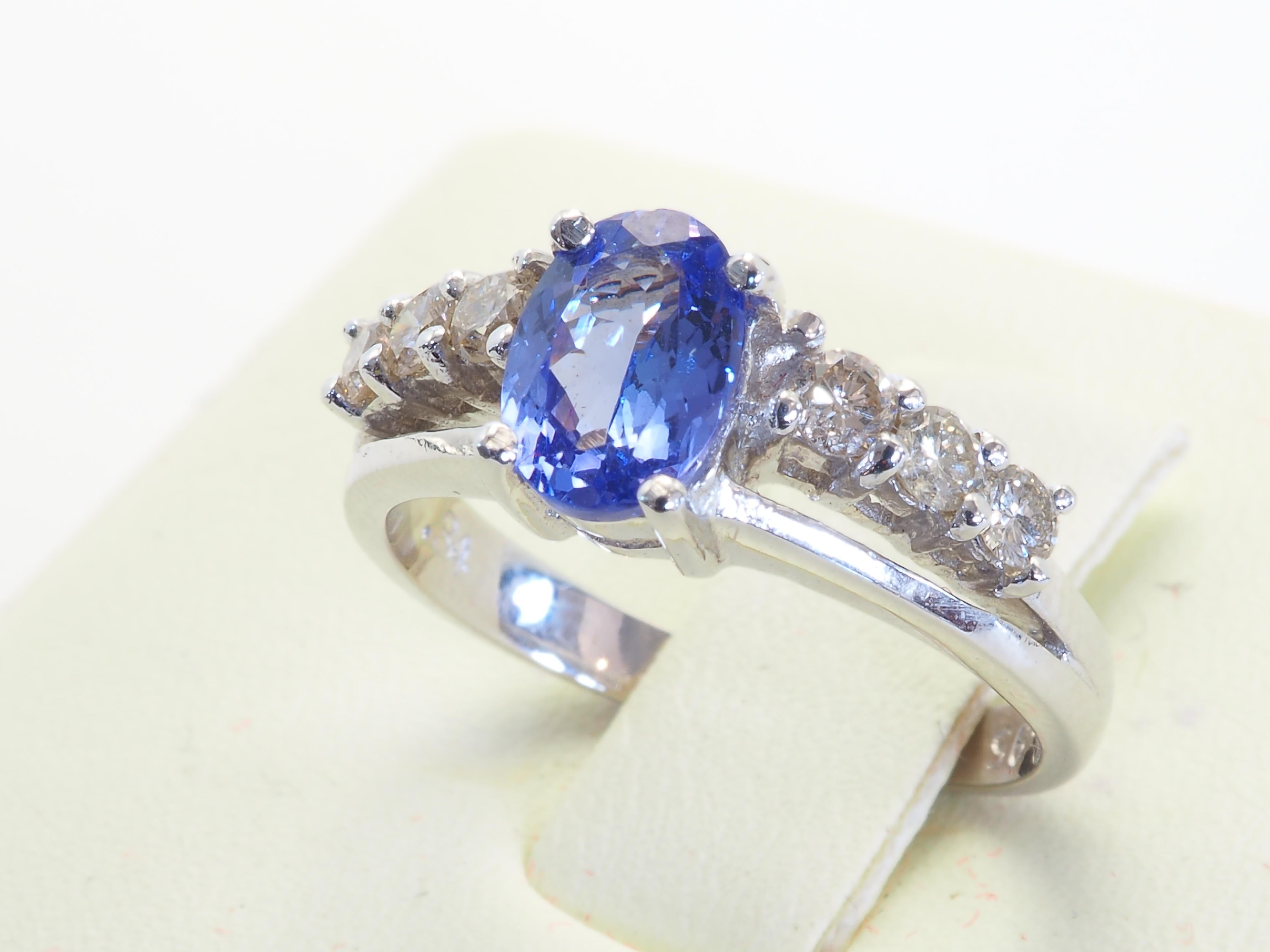 18K White Gold 0.95ct Violet Blue Tanzanite & 0.34ct Brilliant Diamond Fine Ring For Sale 4